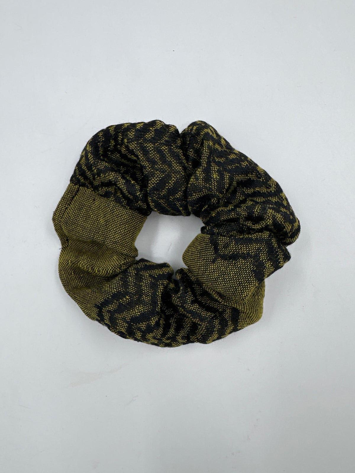 Hirbawi Scrunchie