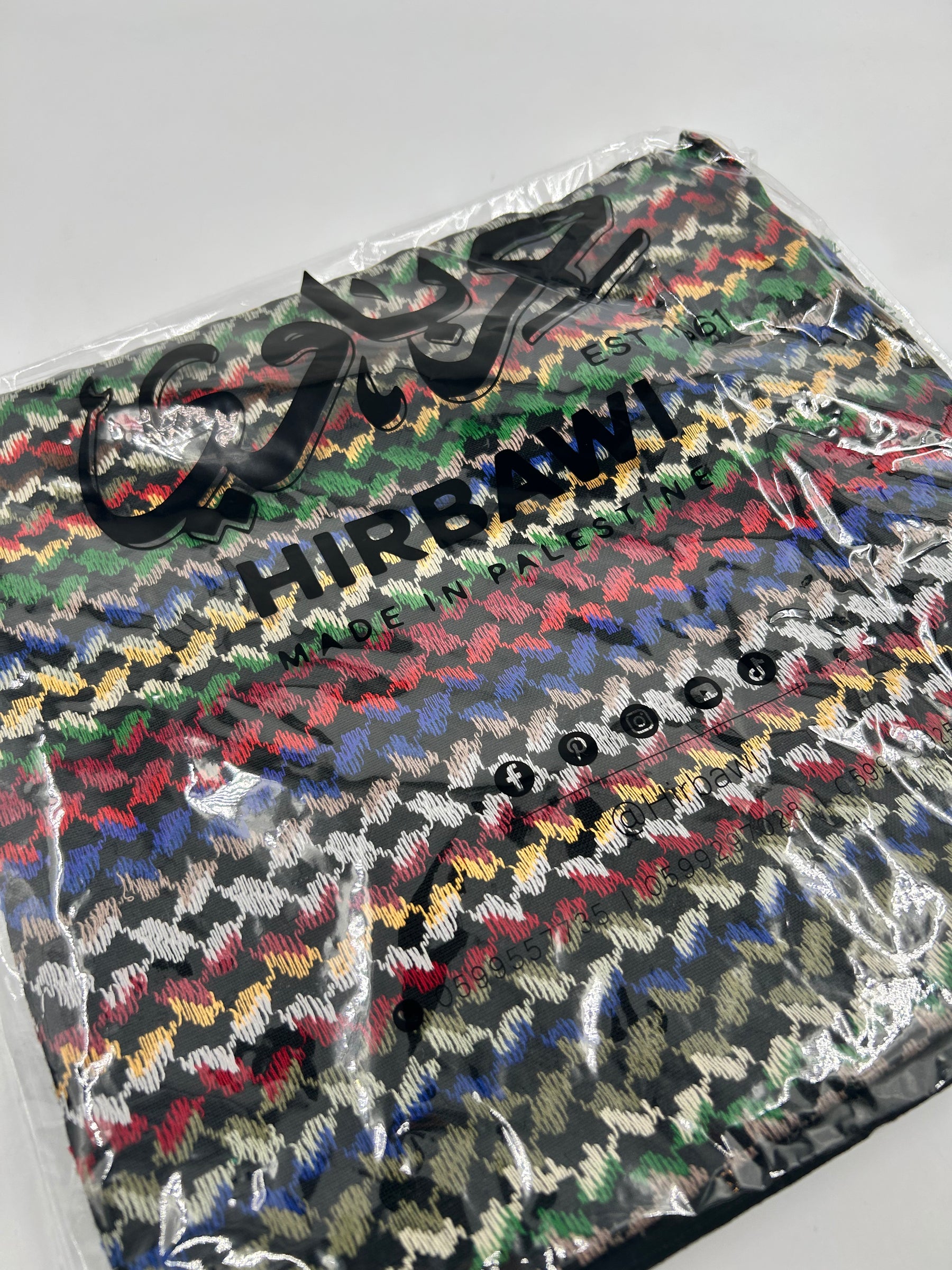 Autentisk Hirbawi kuffiyeh - sort/multifarvet