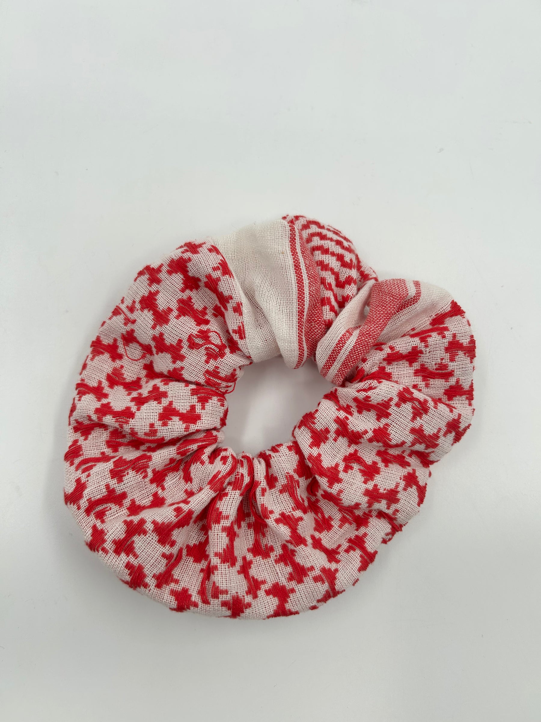 Keffiyeh-scrunchie