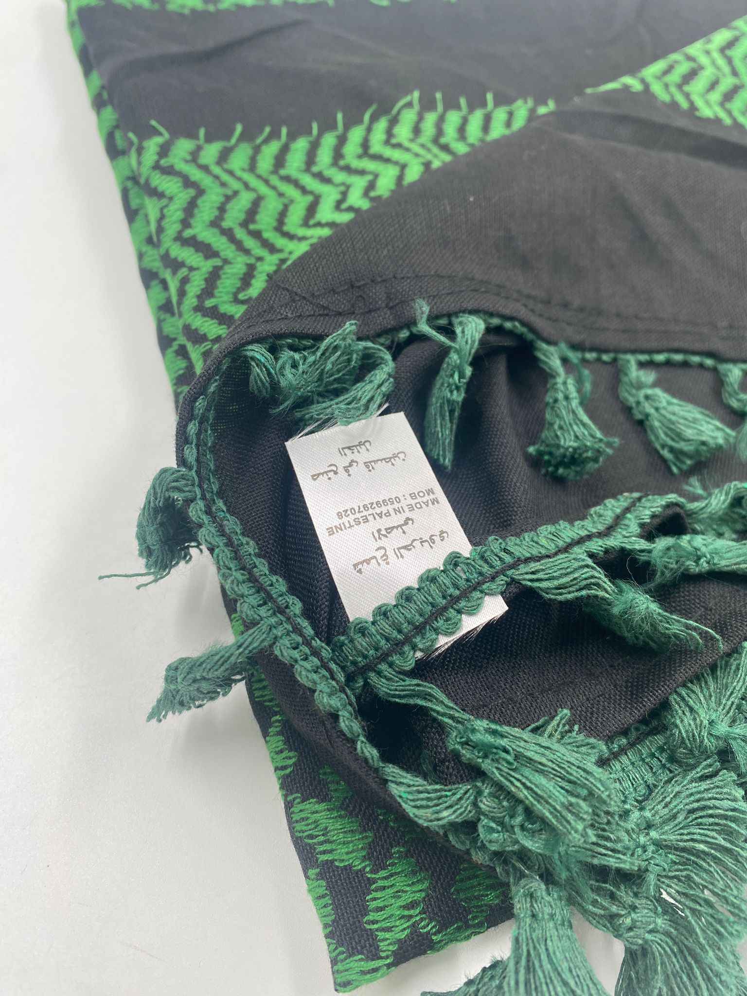 Hirbawi Kufiyeh Schwarz & Rot